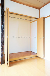 【収納】 | 手稲本町1-2戸建 | 大切な衣類を収納できる大型収納