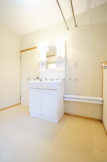 【洗面所】 | 手稲本町1-2戸建 | 忙しい朝にうれしいシャンドレッサー洗髪洗面化粧台付