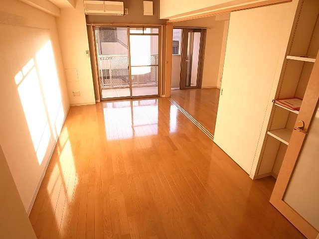 ヴェルデ平尾の居間・リビング|ヴェルデ平尾（1ＬＤＫ）　リビング