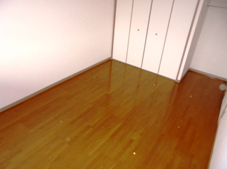 【洋室】 | ウエルメゾン江坂 | 洋室7.1帖★