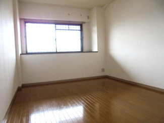 【洋室】 | ウエルメゾン江坂 | 洋室7.1帖★