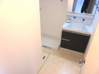 【洗面所】 | ウエルメゾン江坂 | 室内洗濯機置場★