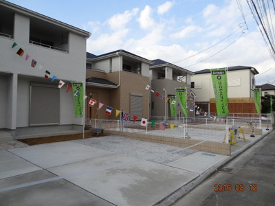 【前面道路含む現地写真】 | さいたま市緑区馬場2丁目　土地広々約50坪　新築分譲住宅全3棟・残1棟