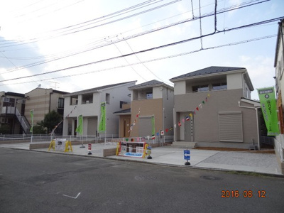 【前面道路含む現地写真】 | さいたま市緑区馬場2丁目　土地広々約50坪　新築分譲住宅全3棟・残1棟