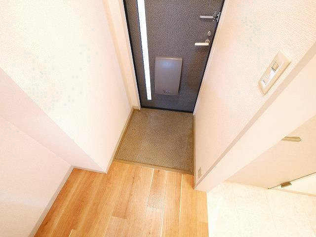 コスモス結崎　Ｃの玄関|落ち着いた玄関です