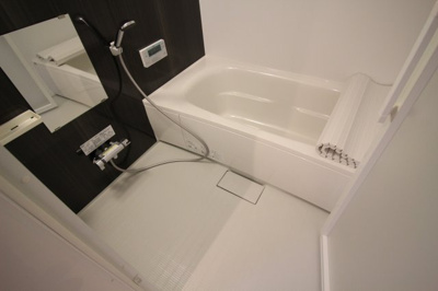 【浴室】 | グリーンコートⅡ番館 | ☆高温差湯式バス☆