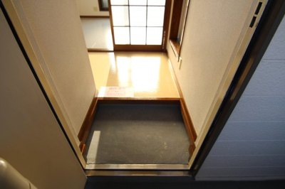 【玄関】 | レリーフ日吉 | 別部屋の参考写真となります