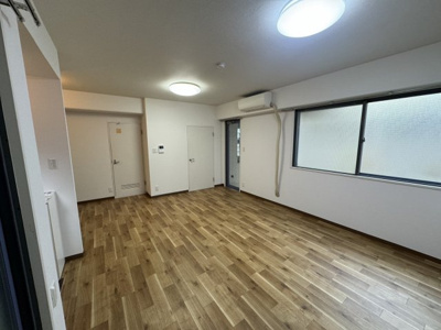 【居間・リビング】 | トニーズフラット