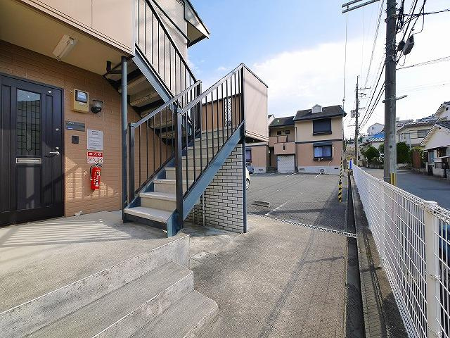 ヴィラージュN Ⅰ棟のエントランス|建物の内部です