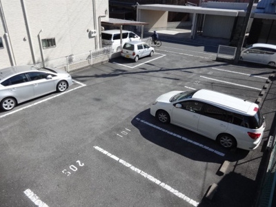 【駐車場】 | プレジール篠原 | 駐車場１台無料！