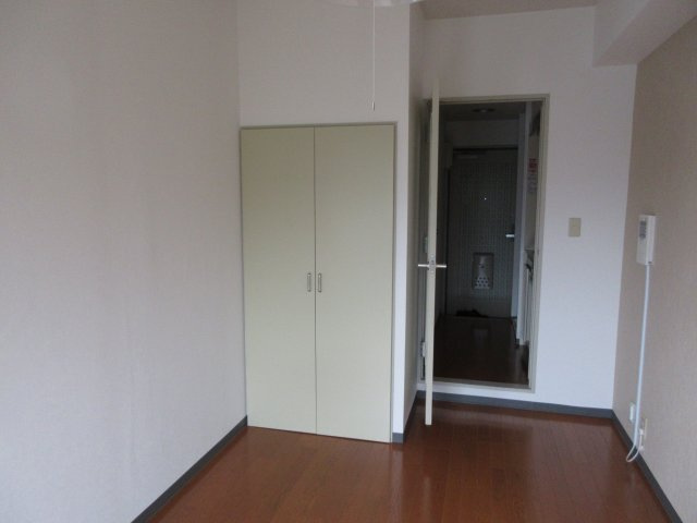 レクセル日吉の洋室|フローリングに変更