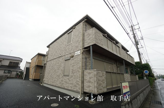 アムールＢの外観