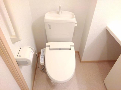 【トイレ】 | ヴィ・アモーレ