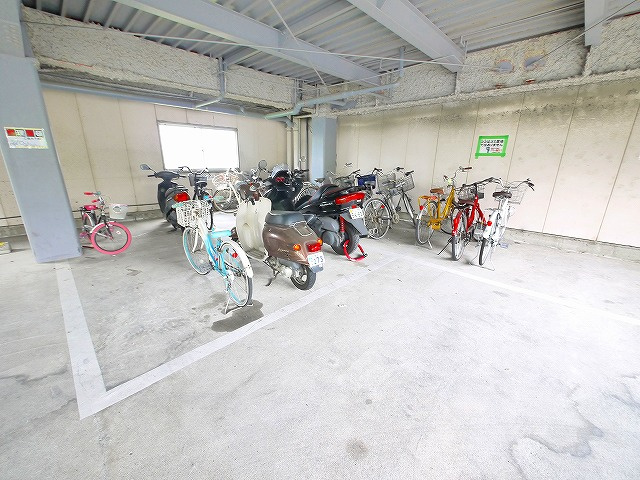 ウエストアベニューのその他共用部分|駐輪場