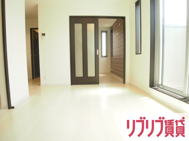 GRANDTIC EVER GREEN(グランティックエバーグリーン)の居間・リビング