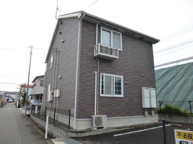 総社市門田のアパートの外観