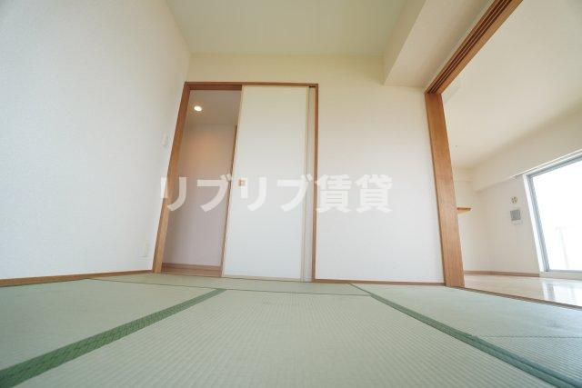 エコロジー千葉みなとレジデンスの和室
