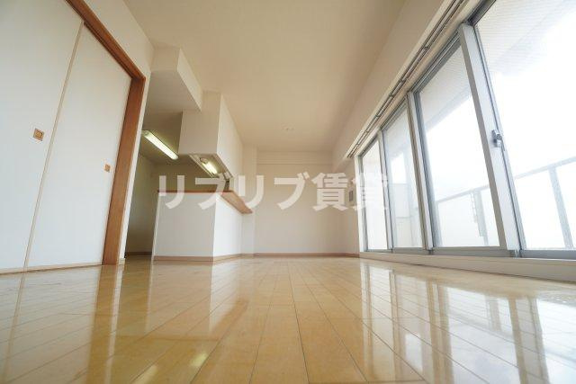 エコロジー千葉みなとレジデンスの居間・リビング