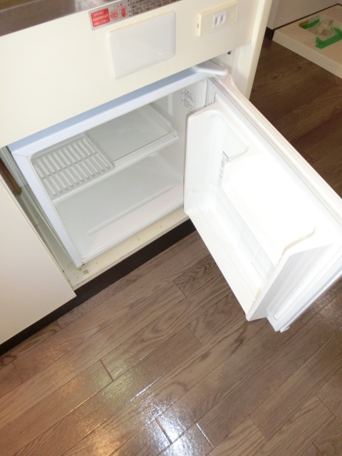 ラ・ペール一番館の設備|冷蔵庫