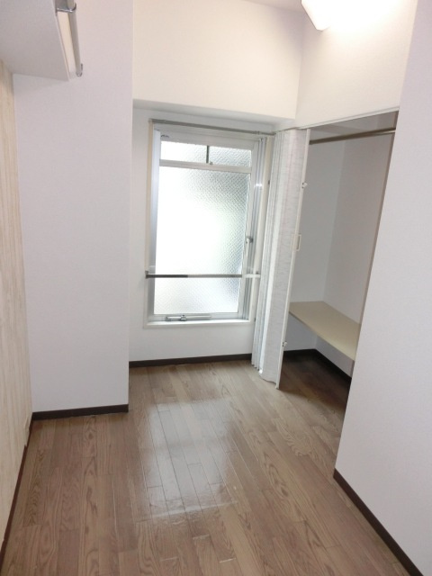 ラ・ペール一番館の居間・リビング