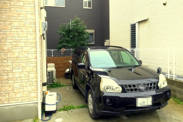 美原区阿弥　平成26年築　築浅の中古戸建の駐車場