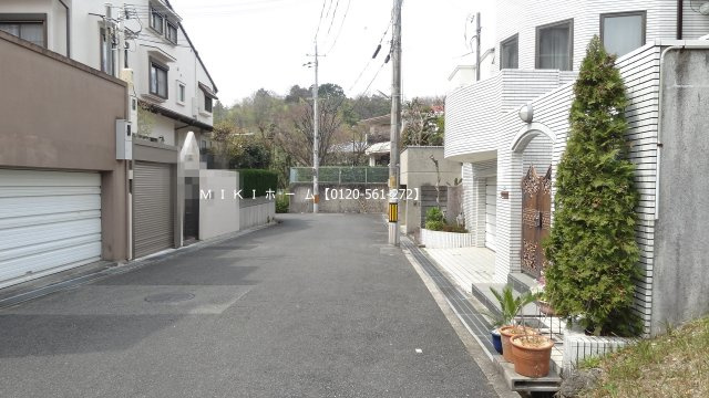 箕面市石丸３丁目　土地