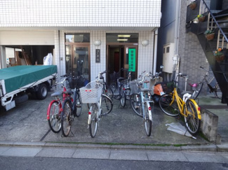 【エントランス】