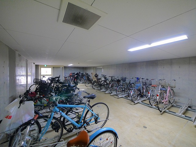 サンクタス・リビオ学園大和　花のまちのその他共用部分|駐輪場です