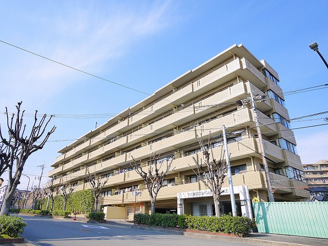 フローレスタ学園前の外観|おしゃれな外観です