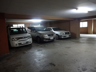 【駐車場】
