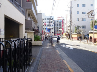 【周辺】 | タカアキ車庫 目の前の道路