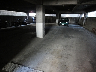 【駐車場】 | タカアキ車庫 | タカアキ車庫 １階