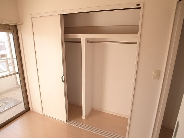 エスティメゾン薬院の収納|エスティメゾン薬院（1K）収納