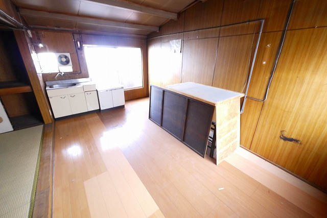 百済店舗（紀寺町）の内装