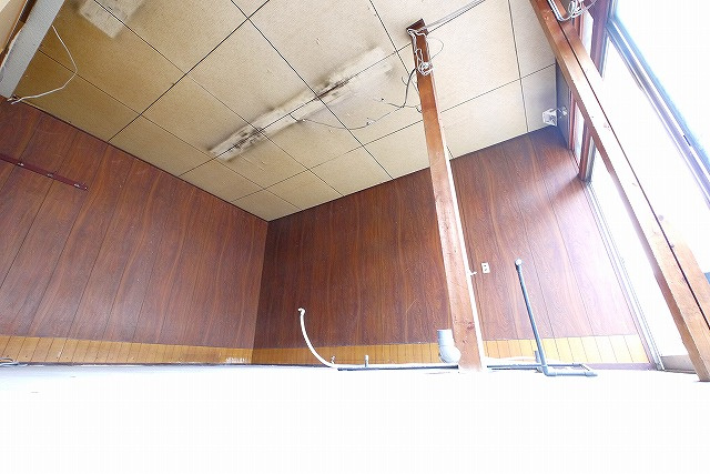 百済店舗（紀寺町）の内装