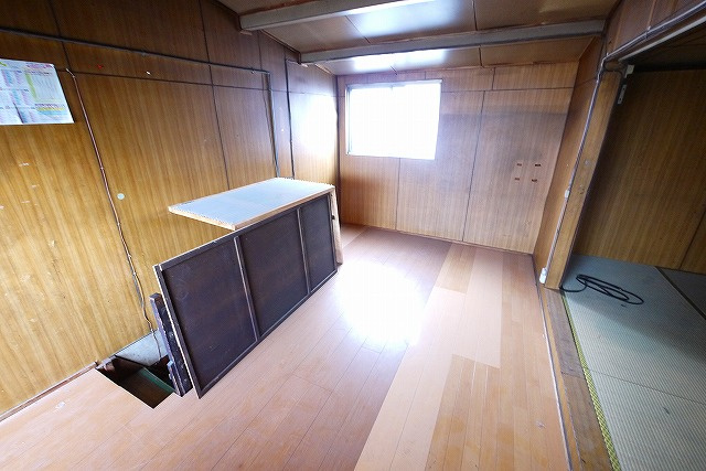 百済店舗（紀寺町）の内装