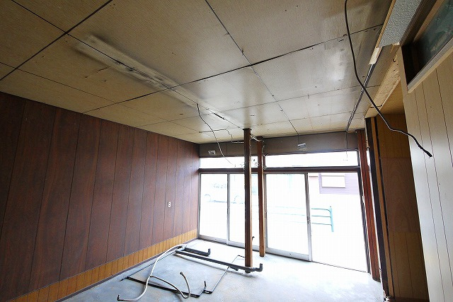 百済店舗（紀寺町）の内装