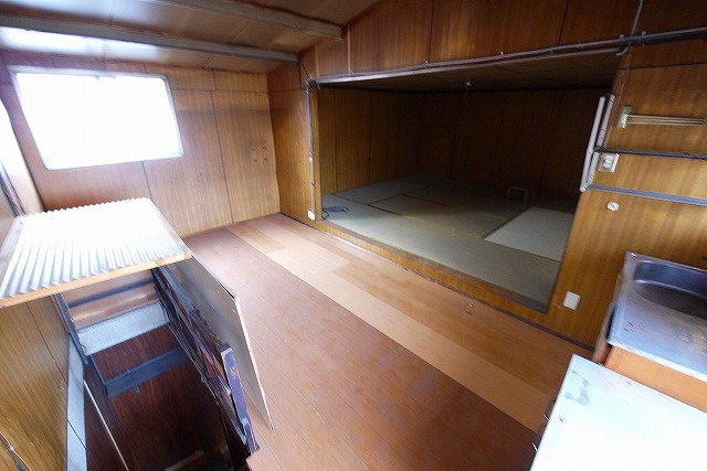 百済店舗（紀寺町）の内装