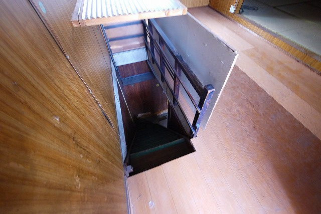 百済店舗（紀寺町）の内装