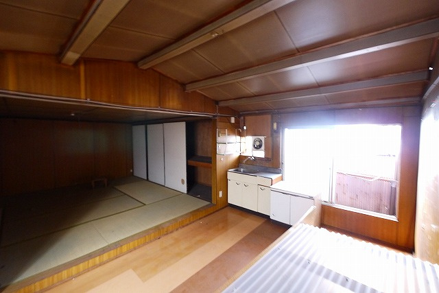 百済店舗（紀寺町）のキッチン