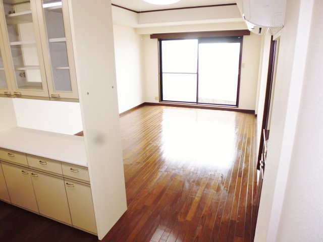 サンアミニティーの居間・リビング