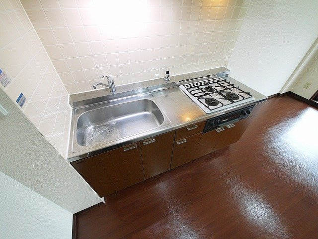 バーベナ光台D棟のキッチン|キッチンでお料理をお楽しみください