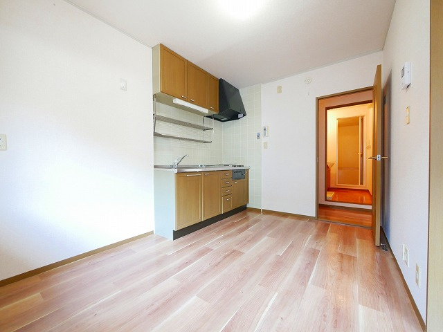 カワゼハイツ桜が丘2の居間・リビング