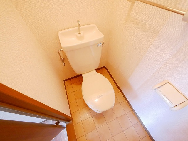 カワゼハイツ桜が丘2のトイレ