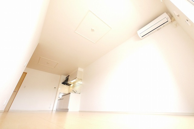 ノース　アンシェントの居間・リビング|こちらのリビングで趣味の時間をお楽しみください