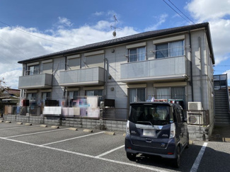 【駐車場】 | 建物の前は駐車場なので陽当たり良好です