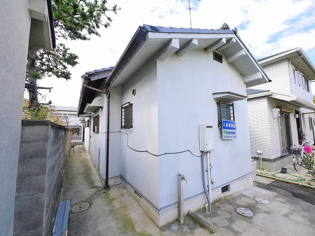 尼ヶ辻駅前貸家の外観
