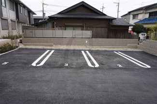 【駐車場】