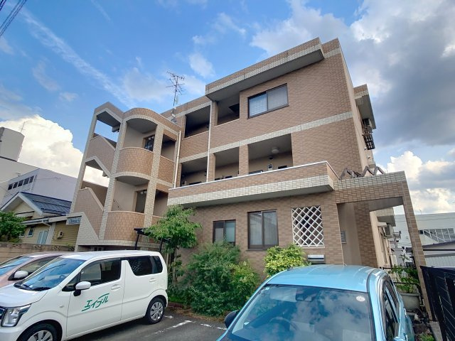 シャトーレⅡの外観