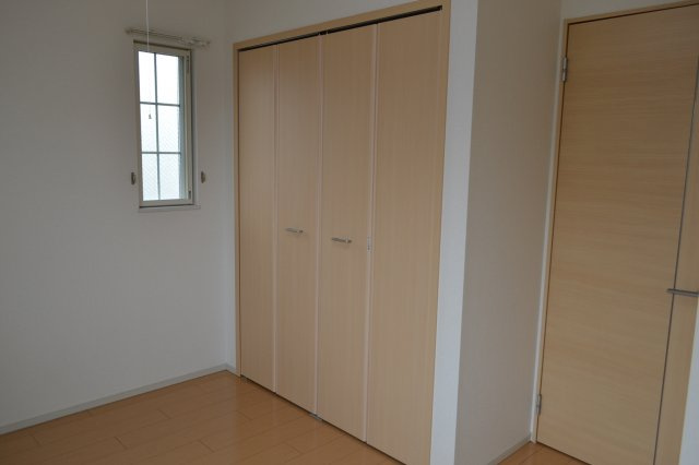 シャルマン　フルールの収納|洋室にあるクローゼット